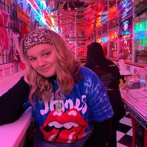 Meet your Posher, Maddie